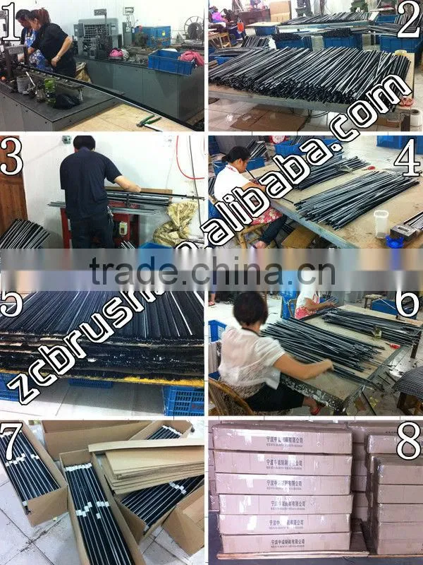 Aircraft hanger brush seal