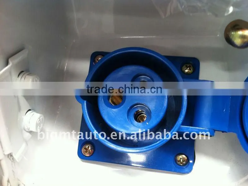 Made-in-China Electric 7.5KW Blue Mini Car