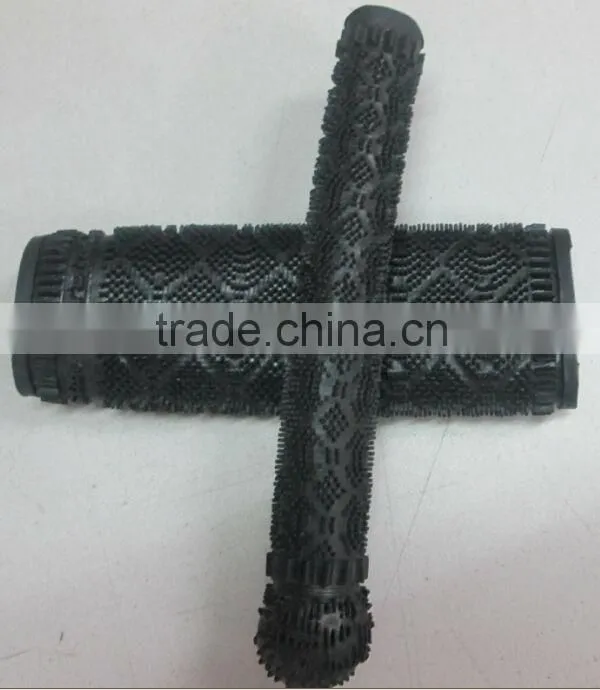 Vulcanized Wheelbarrow Handle Grips / Industrial Product Molded Hand Grips / Silicone Rubber Hand Grip