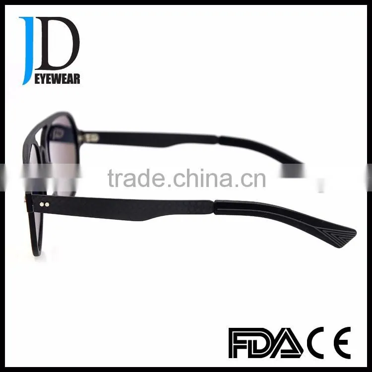 Custom Made Fashion Flat Top Red Lens Carbon Fiber Sunglasses