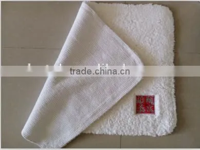 Hand Tufted Shaggy Hotel Bath Mat With Logo