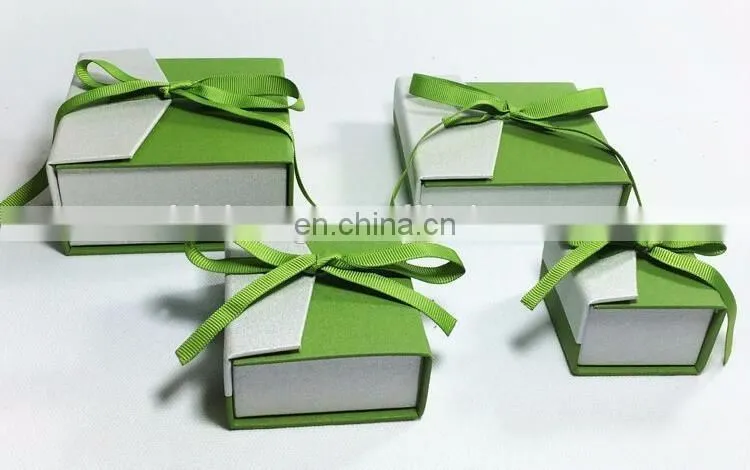 Book shape jewelry green mini can carry bowknot gift box
