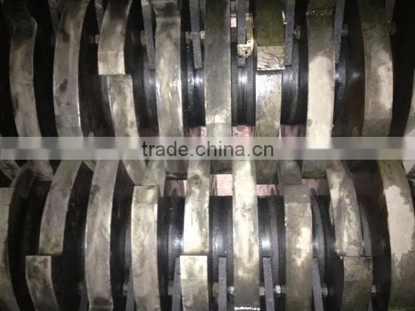 2014 Huahong acacia wood chips making machine prices
