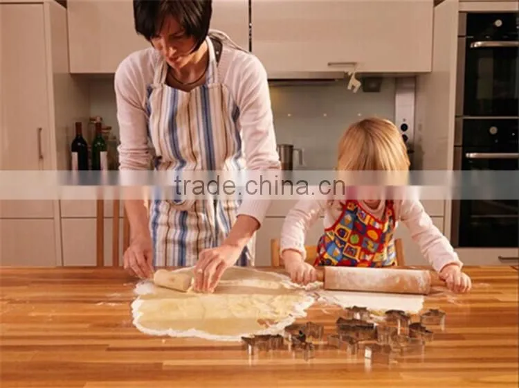 Plastic shape cutter