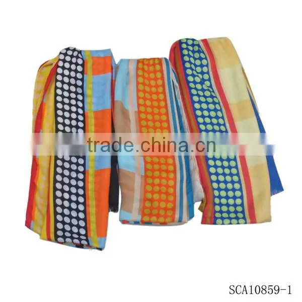 Star printed red Muslim scarf fashionable scarf