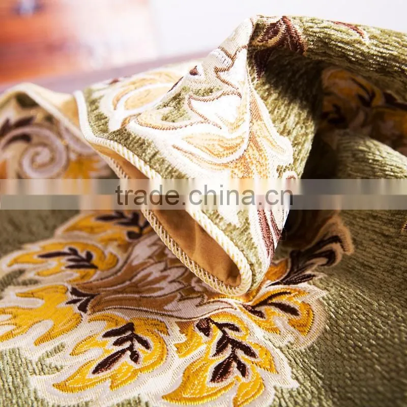 PLUS Indian Silk Table Runner