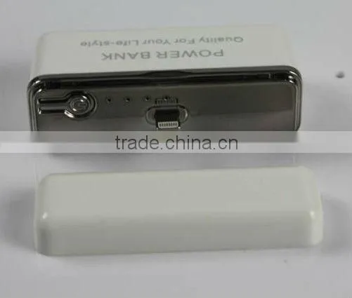 Power Charger for iPhone5/iPod/ iPad mini with 2600mAh