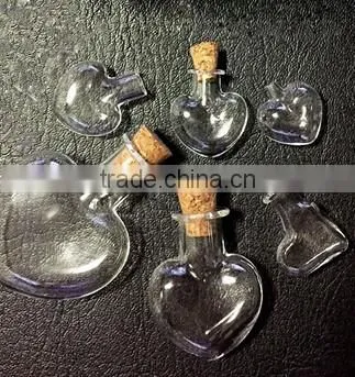 wholesale heart shape fancy glass perfume bottles Mini Glass Bottles with Corks