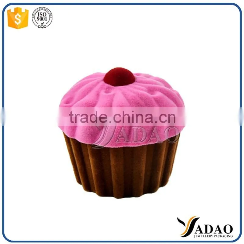 Cake shape flocking velvet jewelry boxes packaging