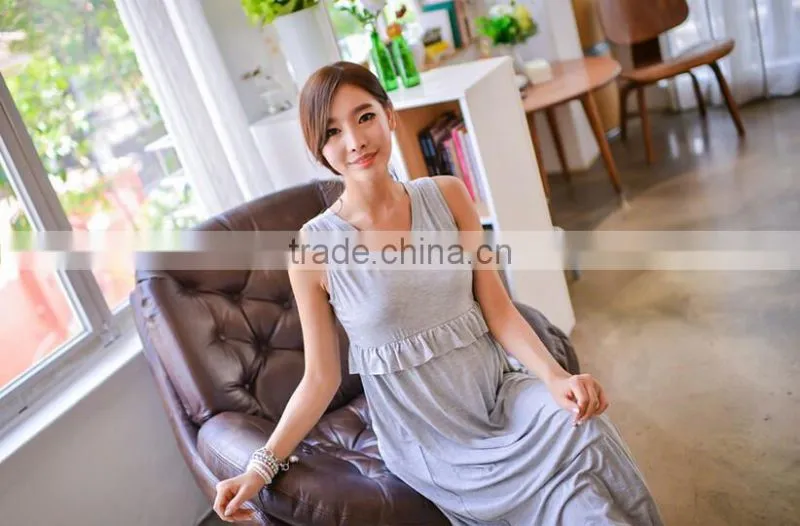 Long Pregnant Woman Maternity Dresses with Decorative Border