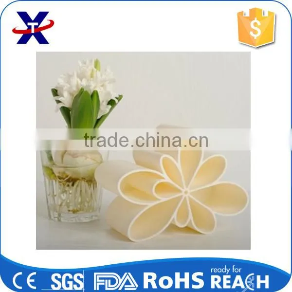 Butterfly shape fancy silicone pen container silicone rubber pen holder