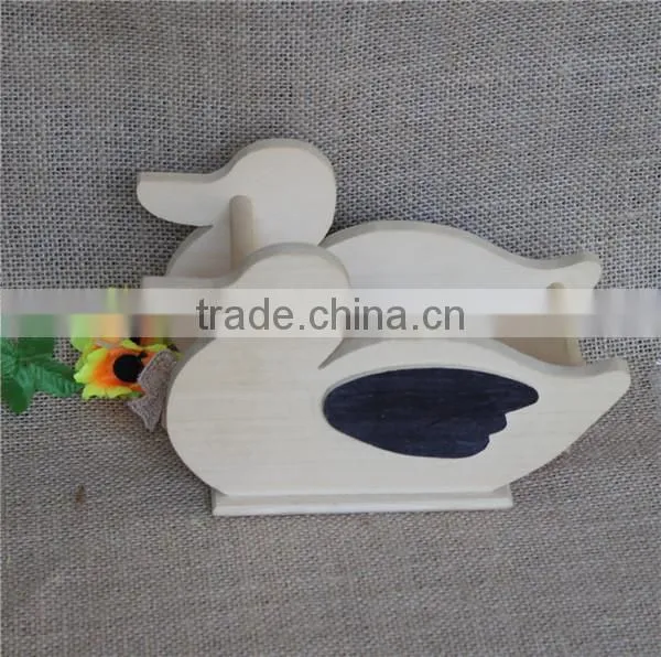 Wine red color decorative small hanging wooden key boxes with handle