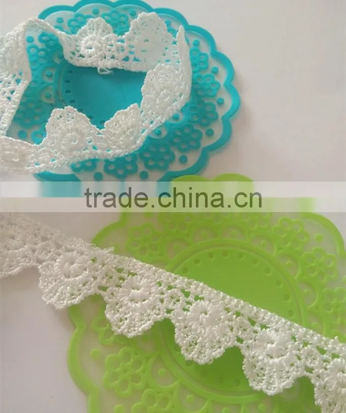 high quality 2cm embroidered trimming lace decorative laces dress fabric for wedding