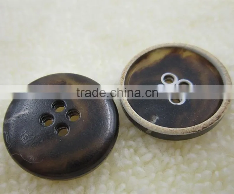 Sedex Audited Factory 2 Pillar burnt rim 4 holes urea button, urea button