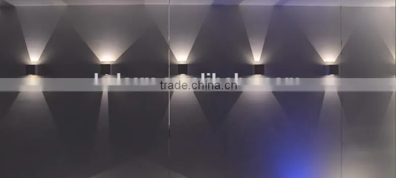 adjustable wireless led mounted wall lamp