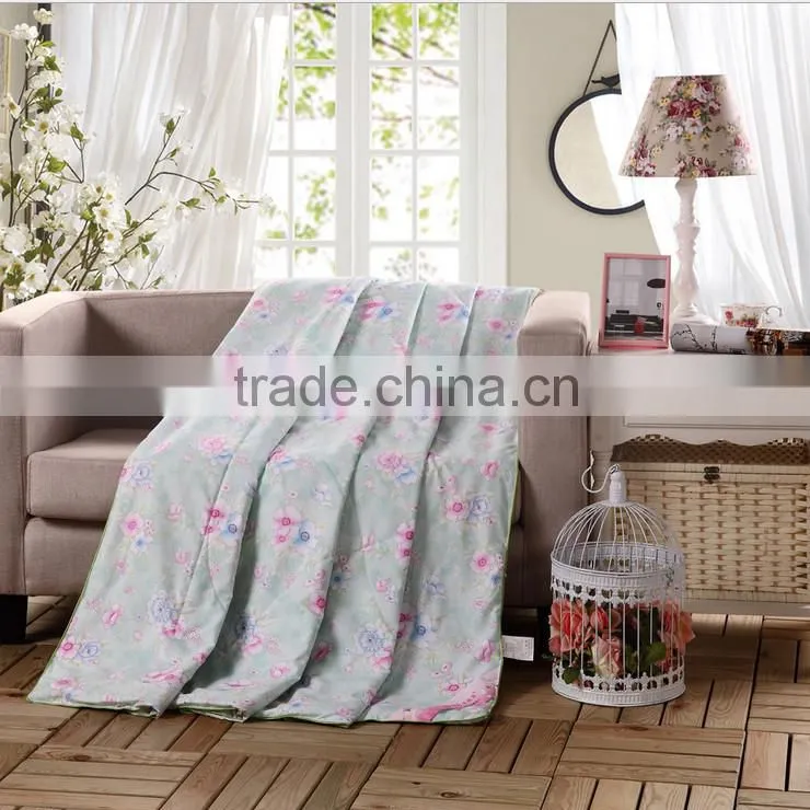 2015 high quality cheap Microfiber Polyester Filled silk quilt bed sheet comforter set for sale