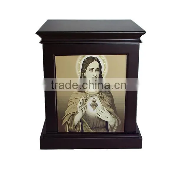 Finished wooden funeral urns for ashes with European style