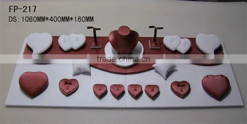 set of jewelry holder