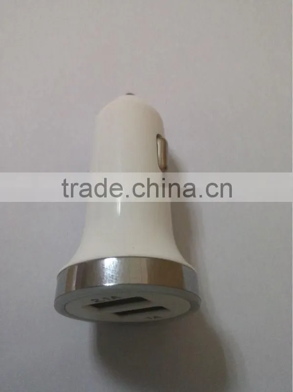 In-car 2 USB Charger for Iphone and Ipad with CE&ROSH usb car charger