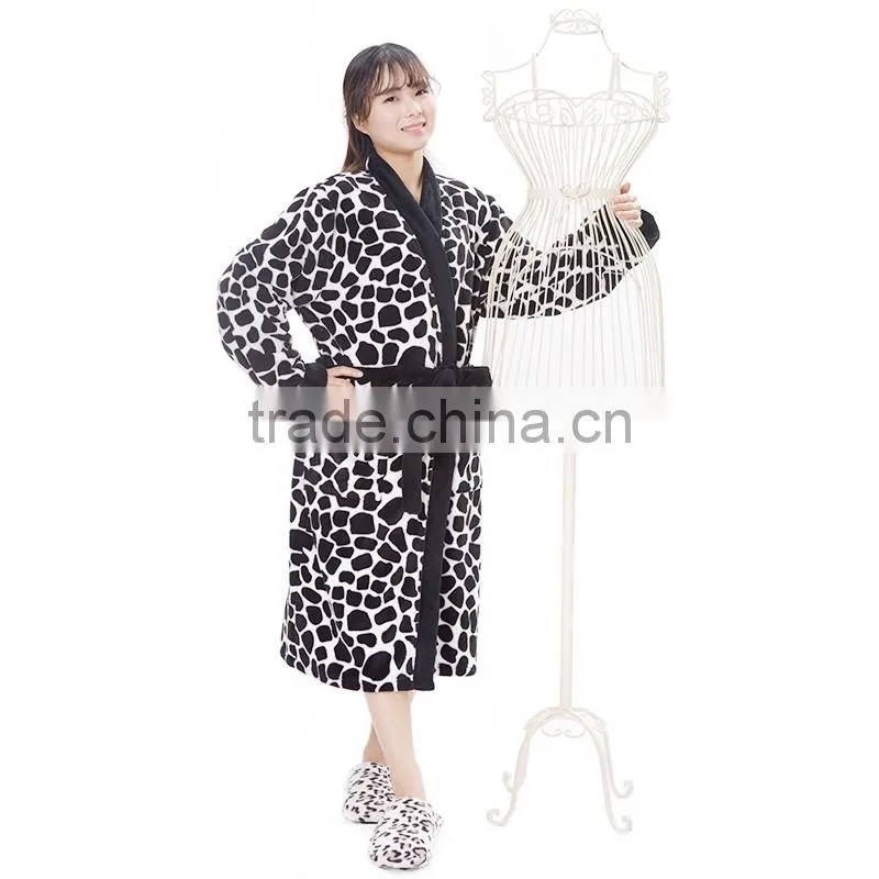 2016 new arrival black and white print kimono night dress