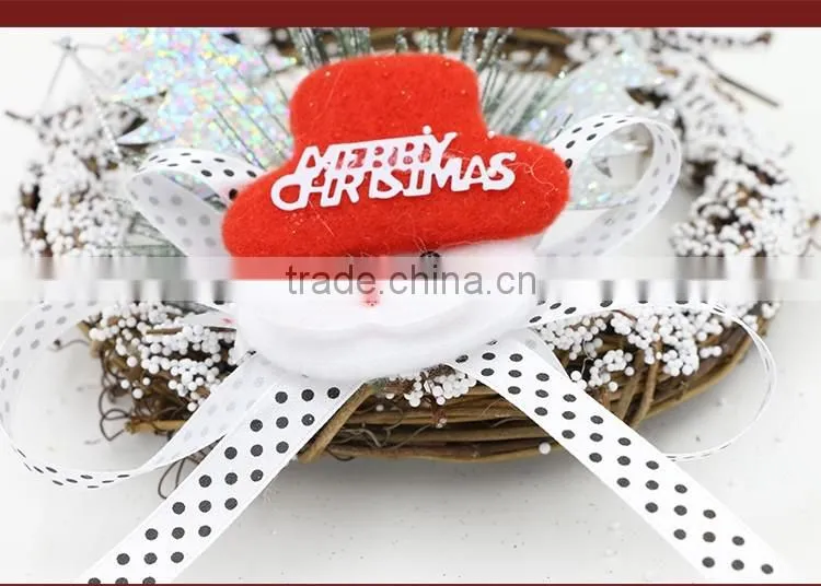 Xmas Decoration Gifts Indoor Wooden Hanging Ornament Felt Snowman Pine Christmas Garland Wholesale Suppliers