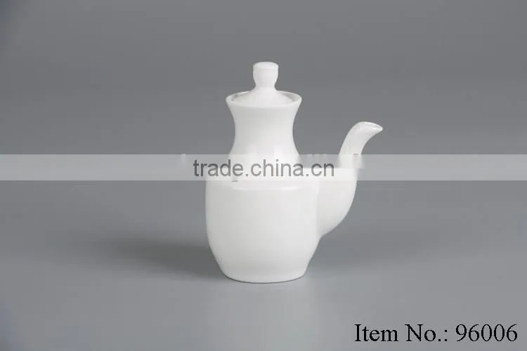 plain restaurant ceramic soy sauce and vinegar pot