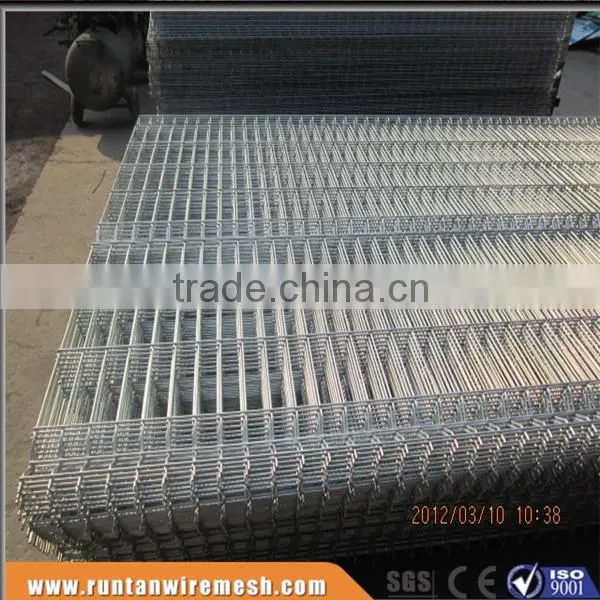 Hot dipped galvanized and pvc coated security 3D curved welded wire mesh fence