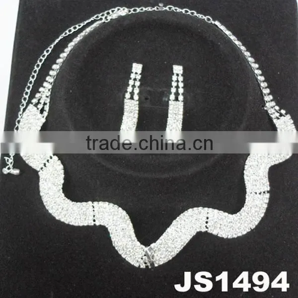 fashion kids pearl necklace and earring set