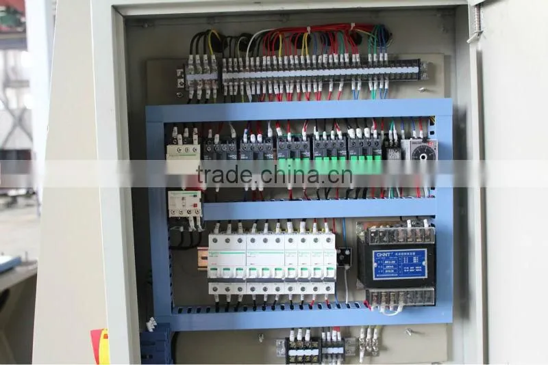 Hydraulic swing beam metal shearing machine