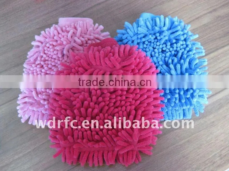 Cleaning glove