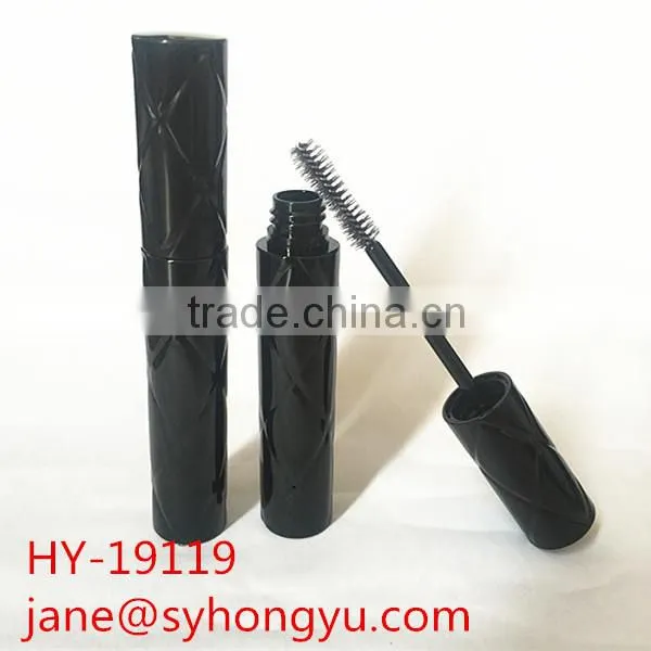Plastic mascara container