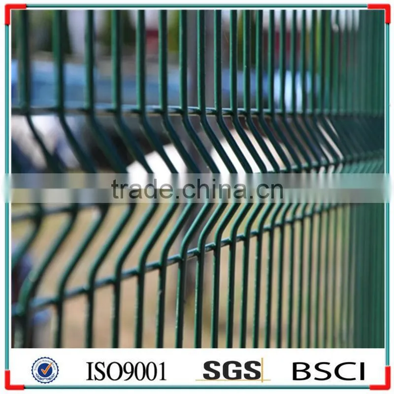 Composite fencing panel, metal privacy fence