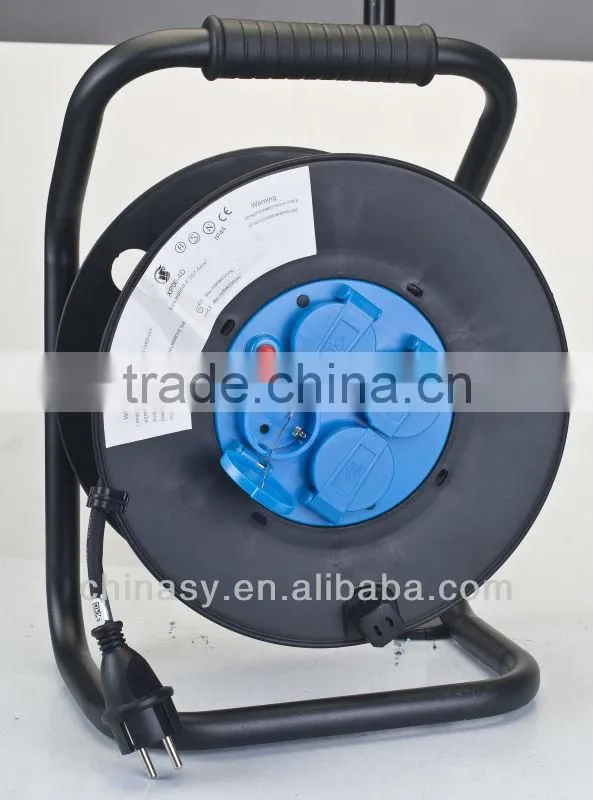 CE S retractable waterproof IP44 power cable reel