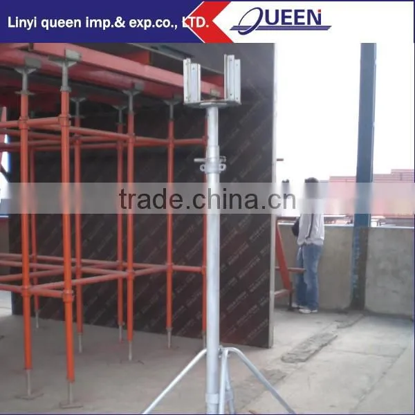 Shoring steel prop forkhead to support beam