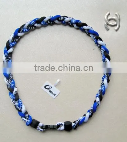 GT sports tornado necklace