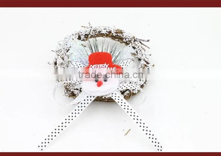 Xmas Decoration Gifts Indoor Wooden Hanging Ornament Felt Snowman Pine Christmas Garland Wholesale Suppliers