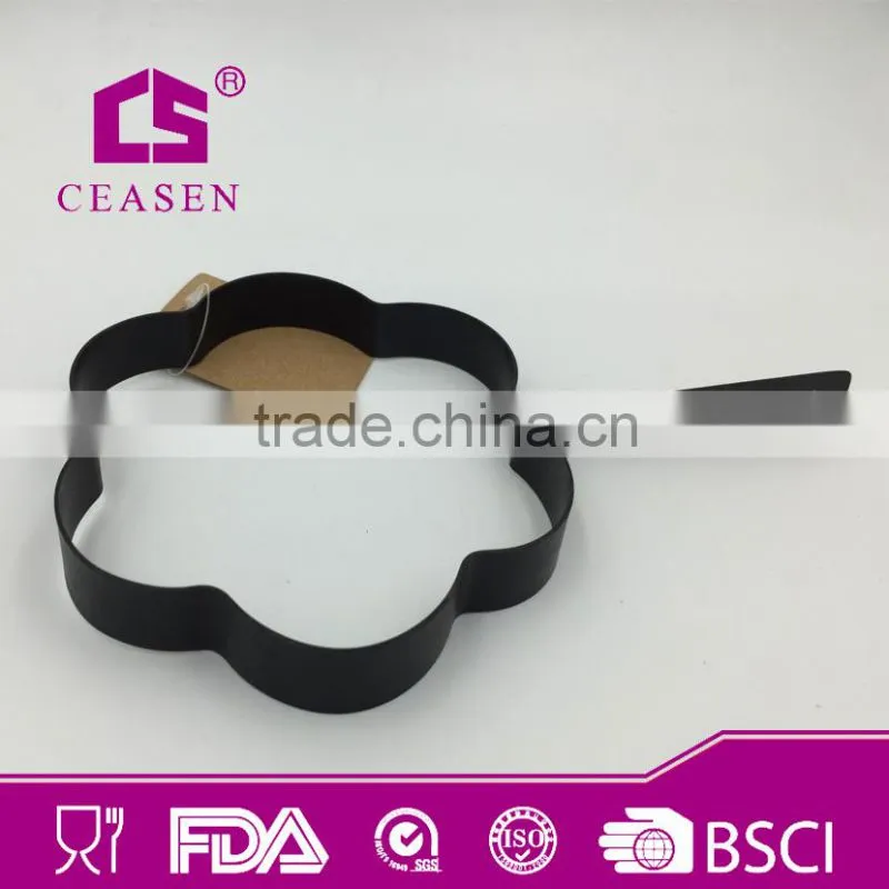 UCC062 flower shape Egg ring with non-stick coating