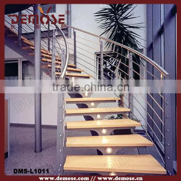 luxurious villa stainless glass handrail led light staircase with wood stair tread