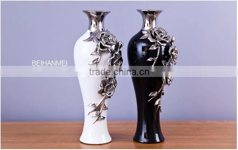 Black and white wedding electroplated ceramic vase with flower