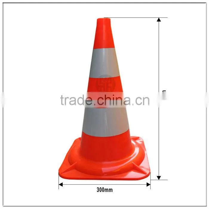 Flashing traffic cone warning light