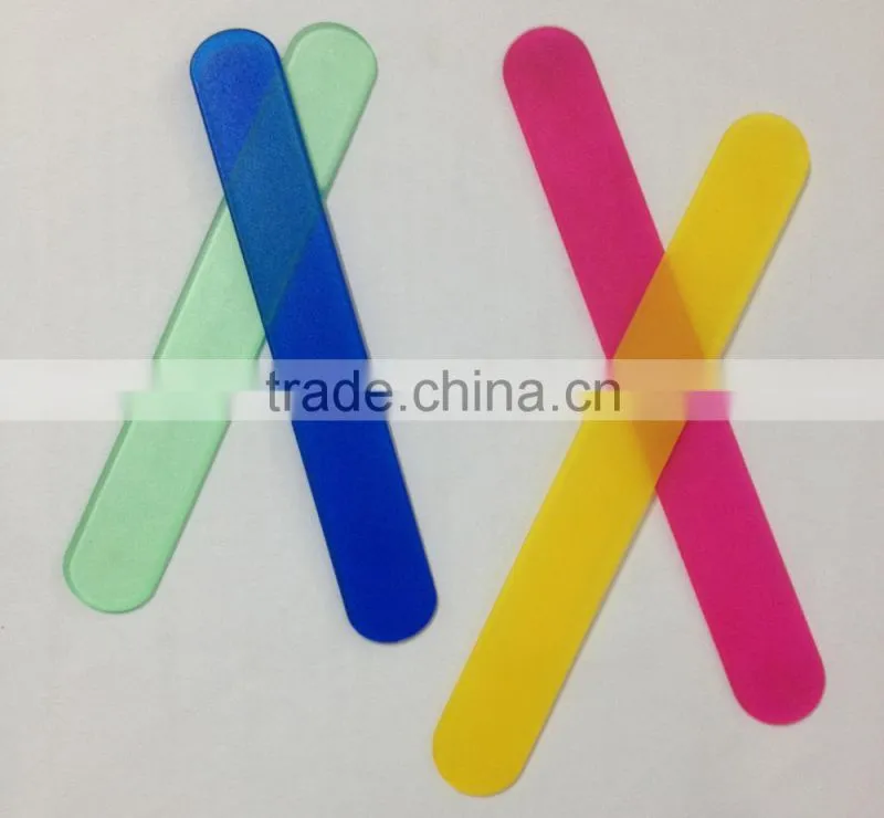 V-GF16-13 The children's size plastic tongue depressor