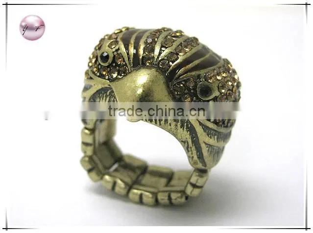 Crystal stud burnish metal hawk head stretch ring
