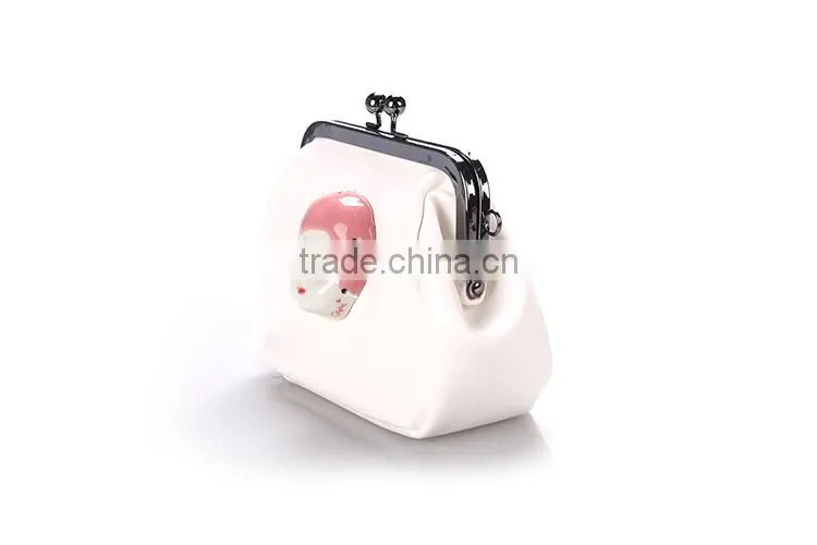 Hot selling 10 years experience Waterproof cute purse party bag pu wallet close body bag evening bag