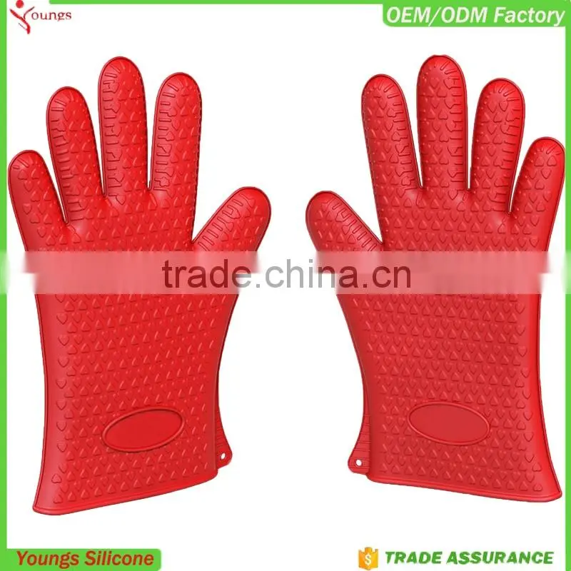Customize Silicone Massage Glove Kitchen Glove FDA Soft Red Oven Gloves