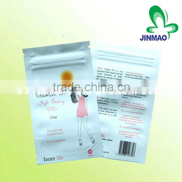 Resealable plastic pouch