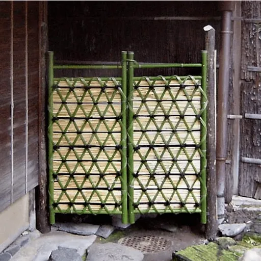How to Build a Japanese Bamboo Fence (1)