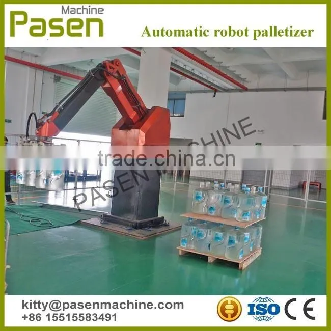 Automatic palletizer robot / Robot palletizer for bag