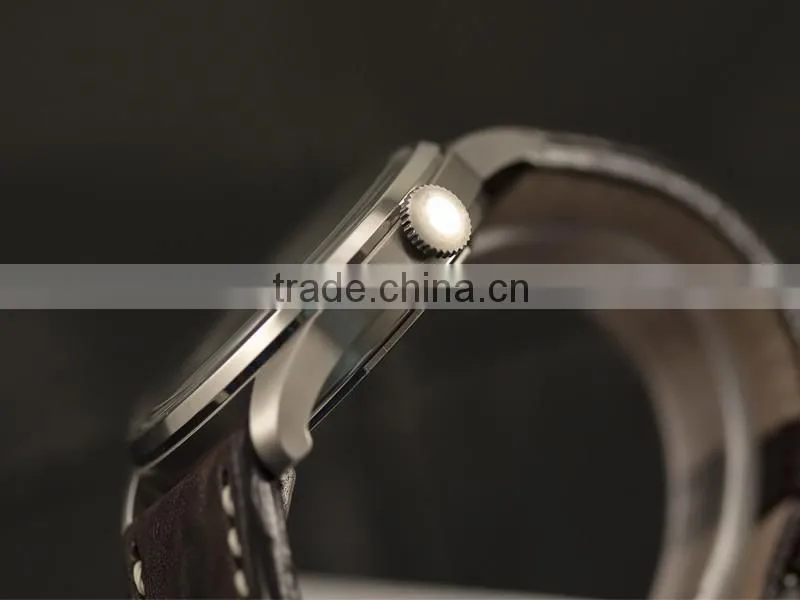 Hot popular handsome quartz goldlis cheap custom watches in bulk