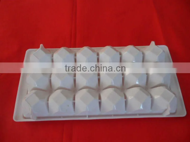 18 lattices Plastic PP Ice cube Mold