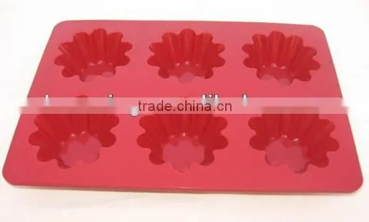 12 cup silicone muffin pan